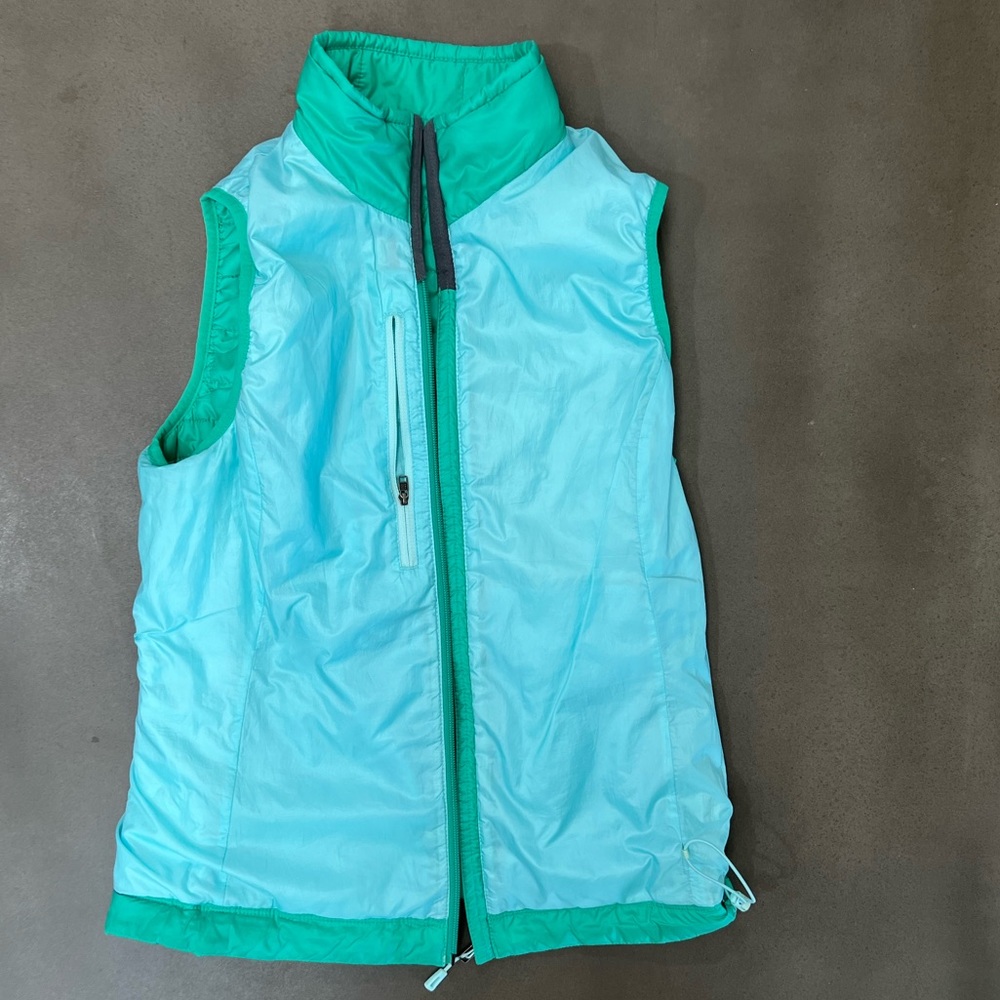 Patagonia Women’s Vest - Picture 5 of 11